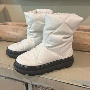 Tory Burch Women's Quilted White Winter Boots